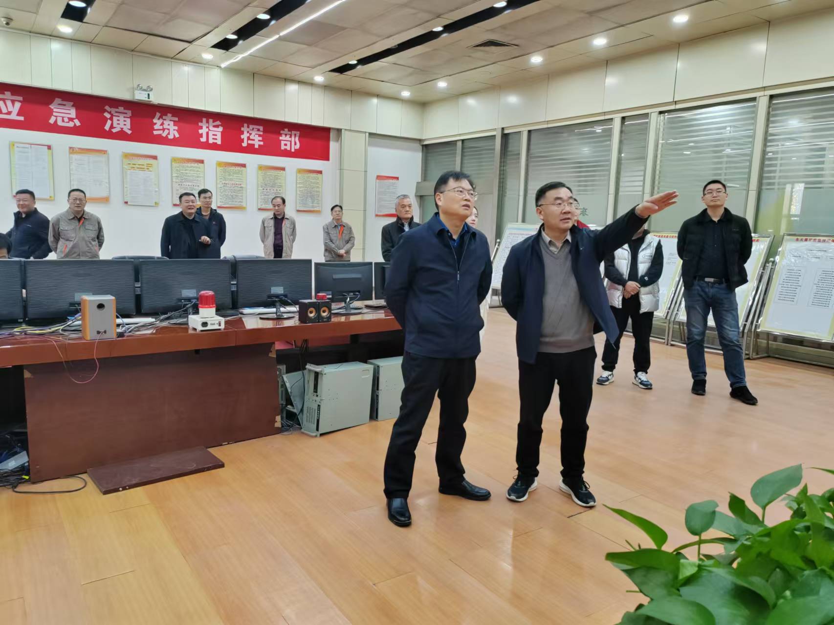 1733185688202862.jpg 1733185688202862.jpg