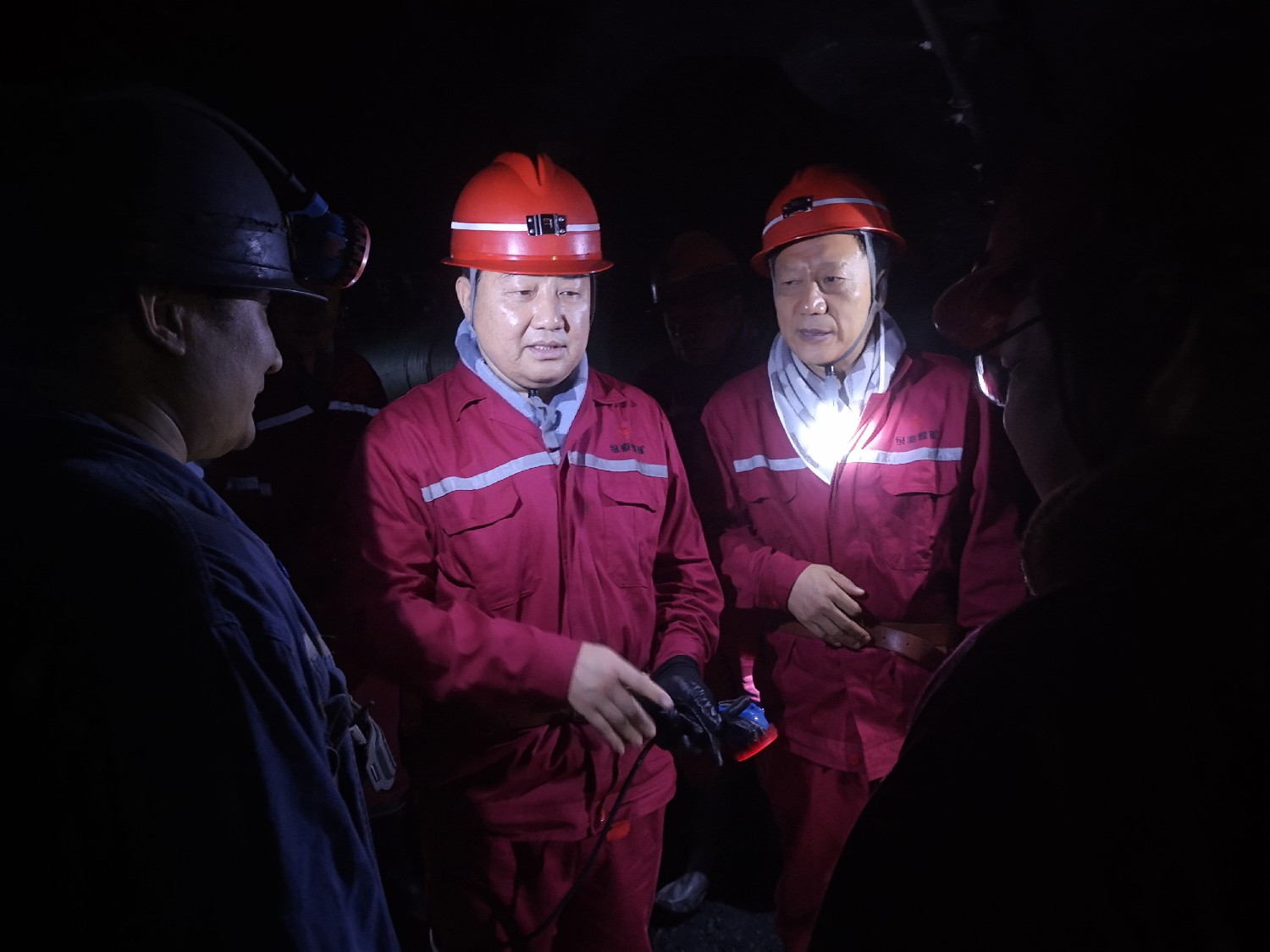 1758786842120772.jpg 1758786842120772.jpg