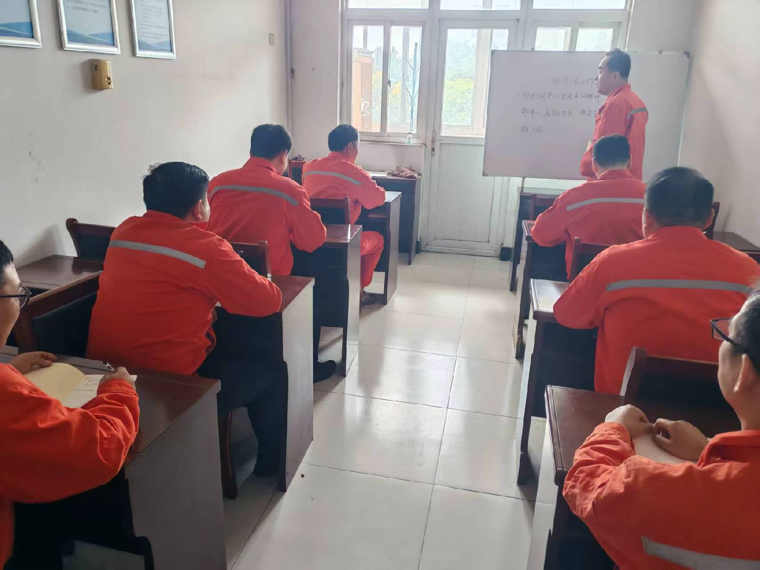 東大煤礦開展兼職救護(hù)隊(duì)冬季訓(xùn)練